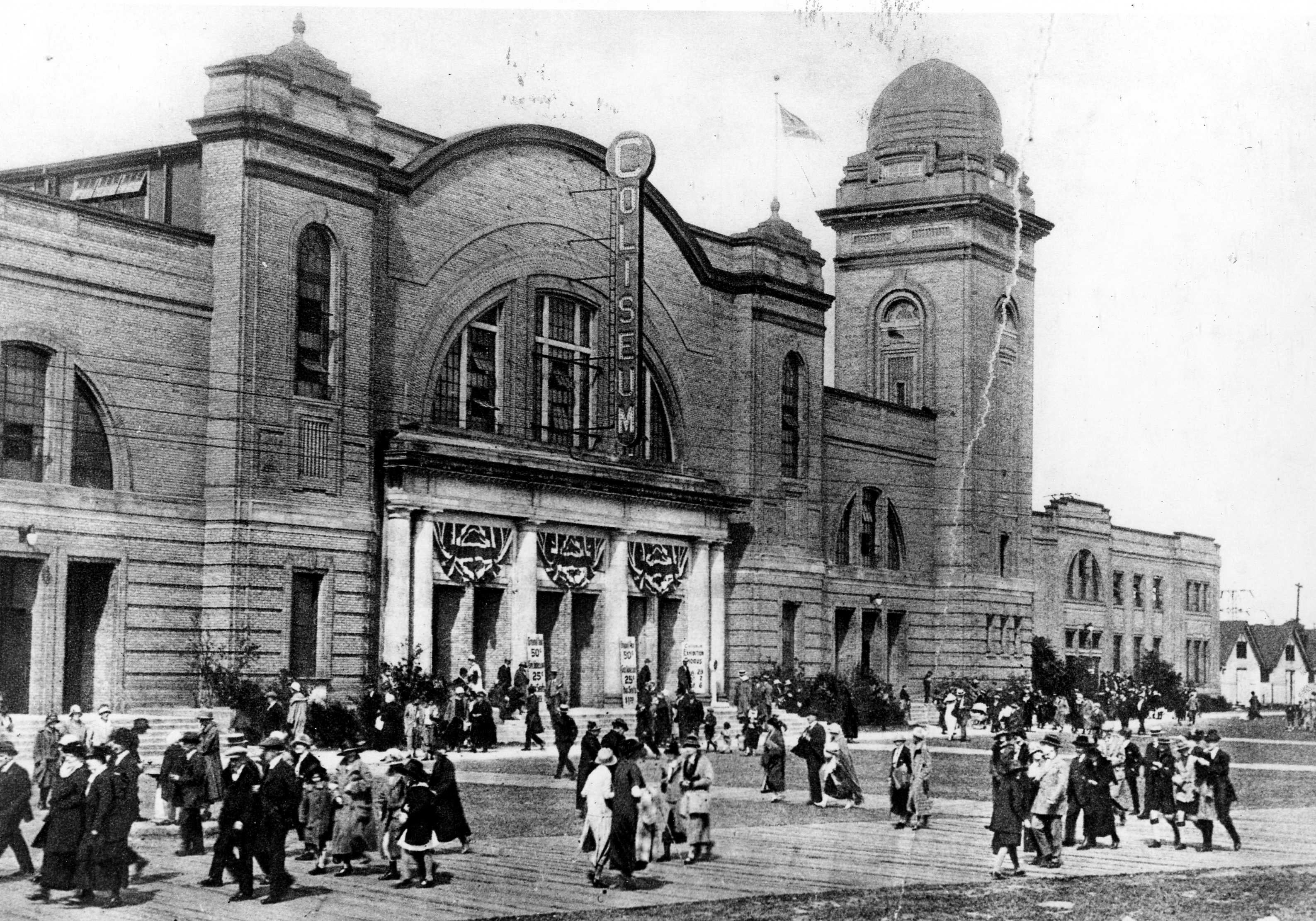 Coca-Cola Coliseum - Wikipedia